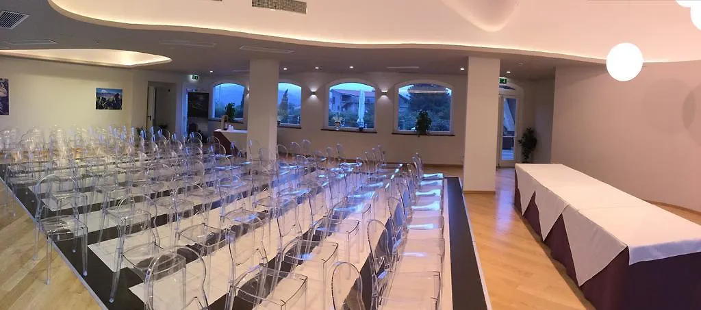 Mareneve Resort リングアグロッサ 4*,  イタリア