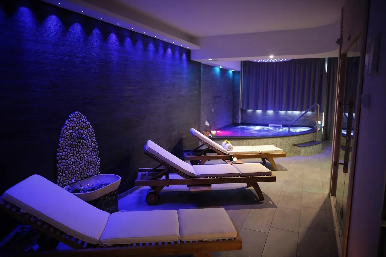 Mareneve Resort 林瓜格洛萨